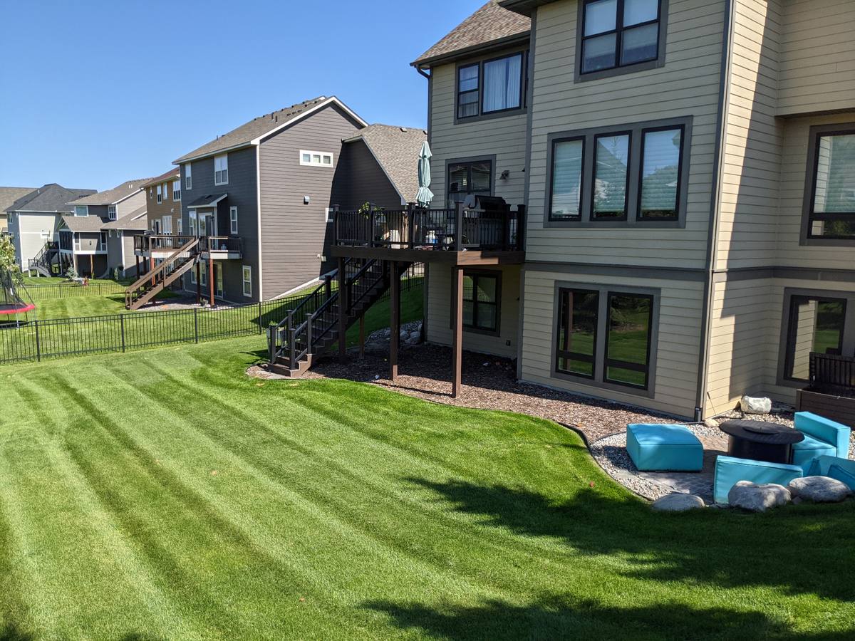 Backyard Maintenance & Weed Control, Plymouth MN | West Metro